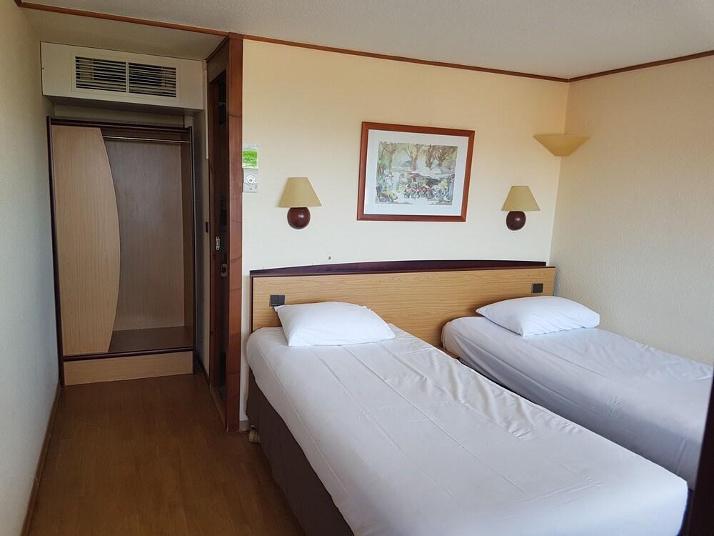 Campanile Salon-De-Provence Hotel Kültér fotó