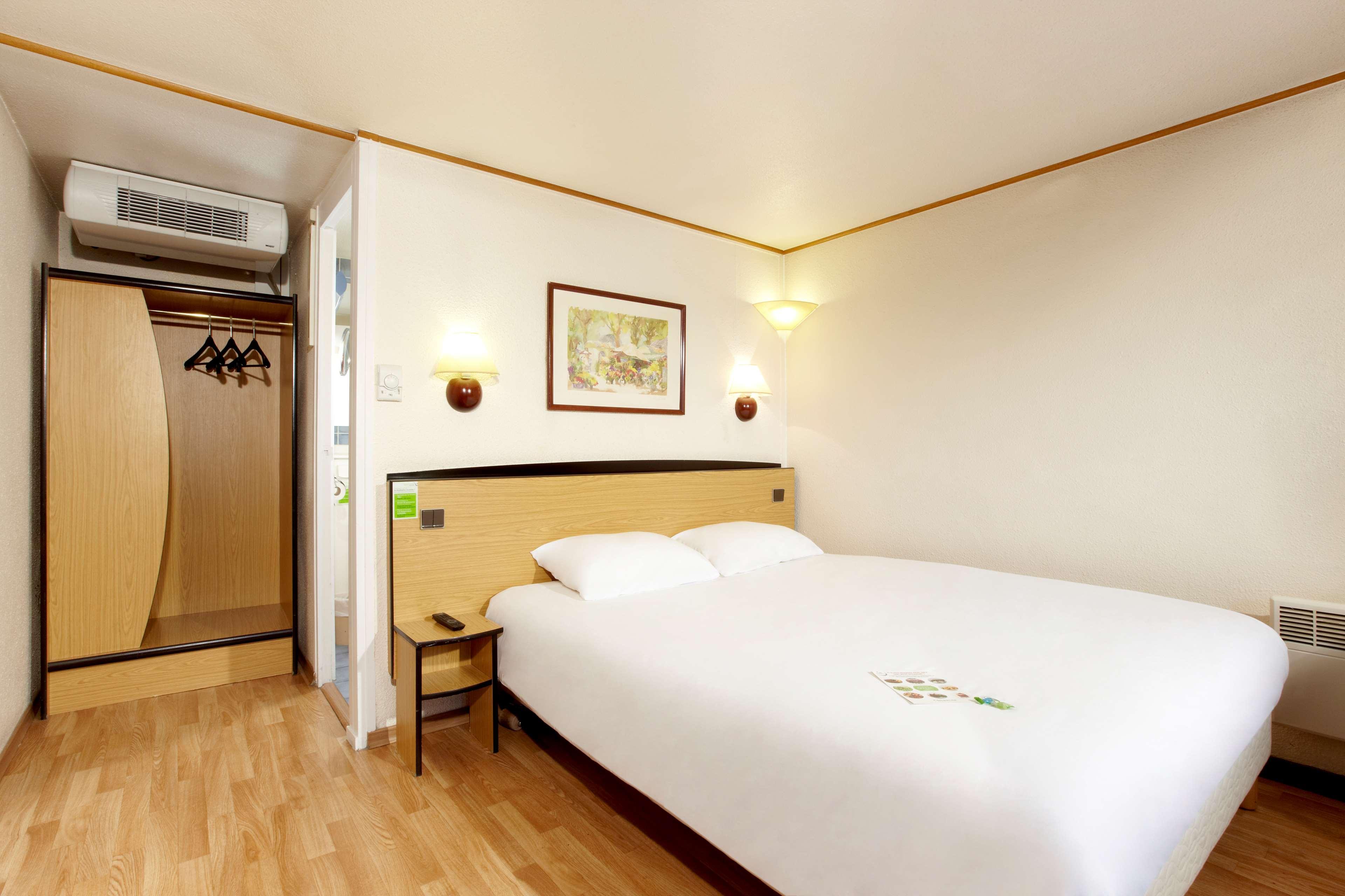 Campanile Salon-De-Provence Hotel Kültér fotó