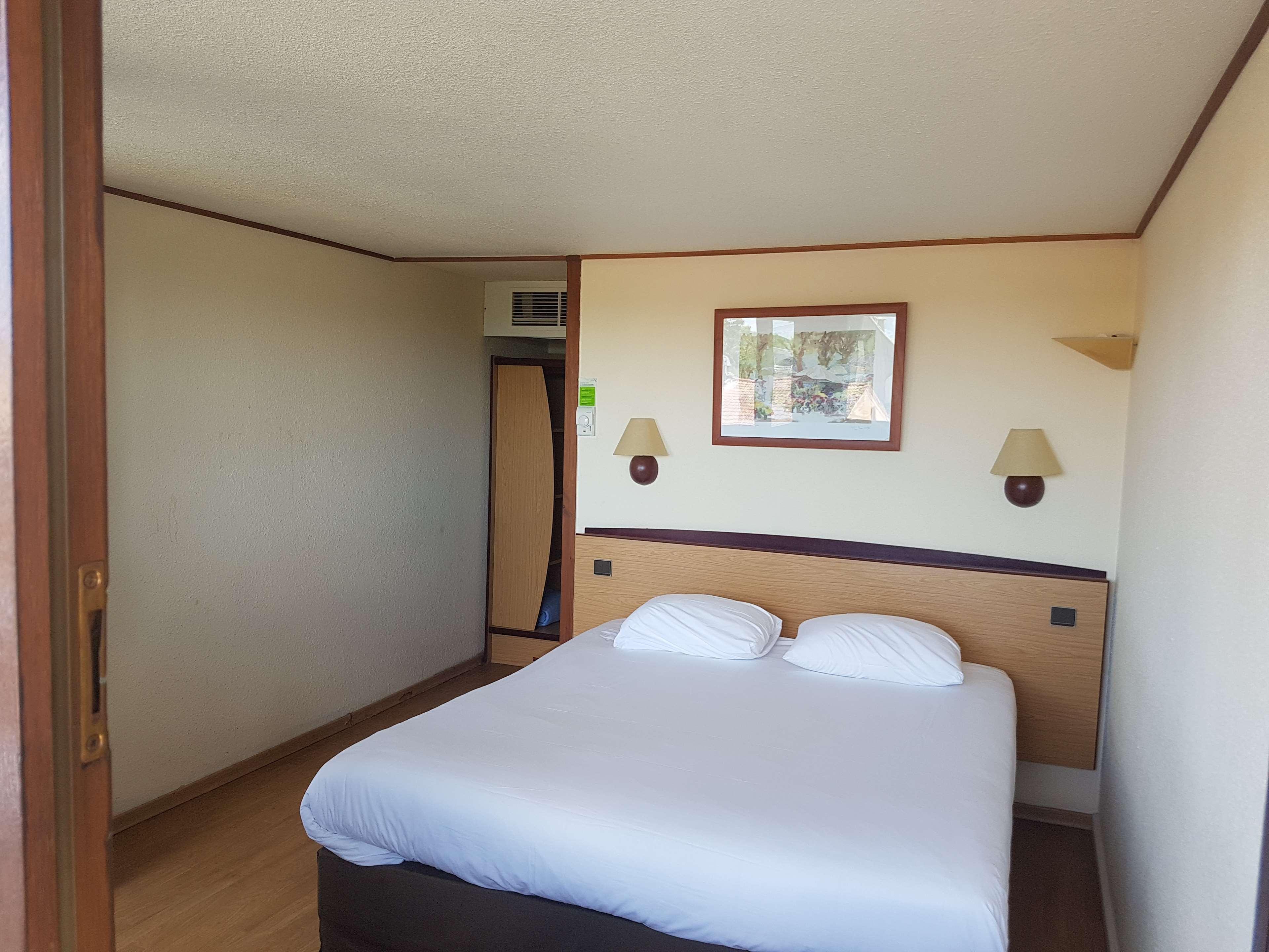 Campanile Salon-De-Provence Hotel Kültér fotó