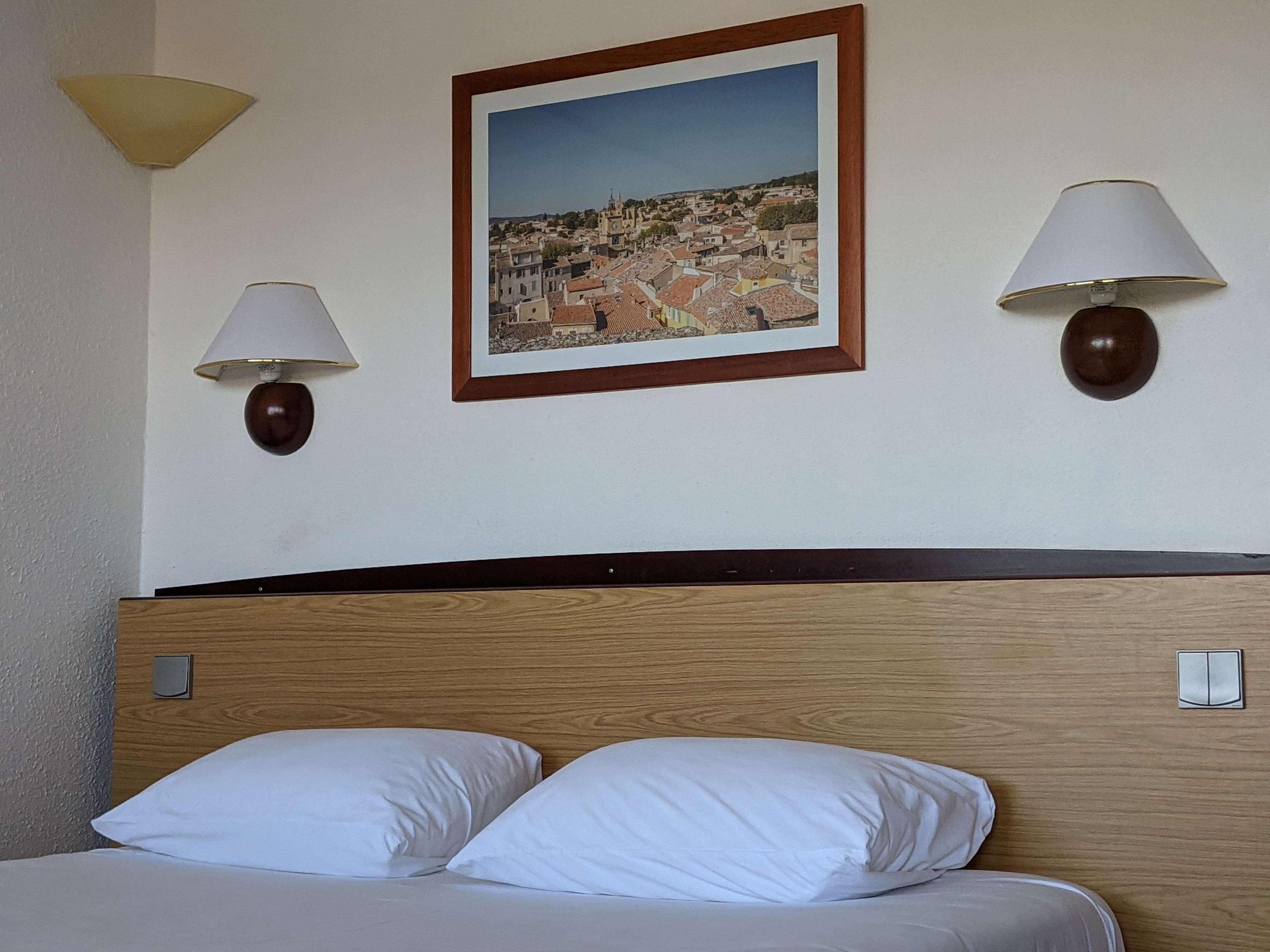 Campanile Salon-De-Provence Hotel Kültér fotó