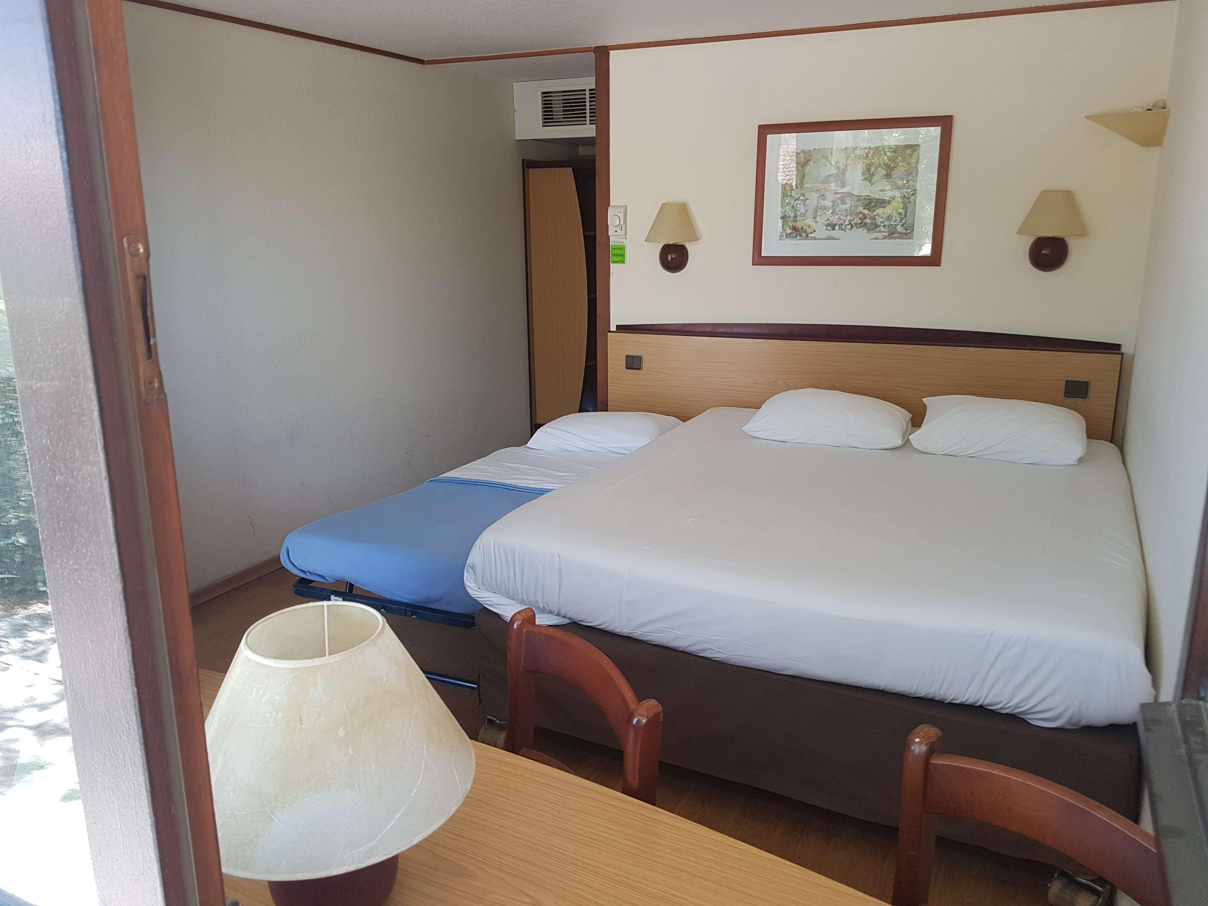 Campanile Salon-De-Provence Hotel Kültér fotó